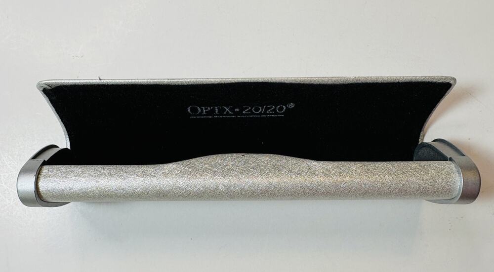 Optx 20/20 Silver Eyeglass Case – Hard Shell with Velvet Interior - vn